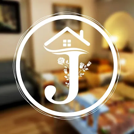 Appartamento Julia Apartmanhaz *