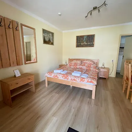Apartamento Julia Apartmanhaz *