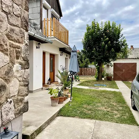 Julia Apartmanhaz