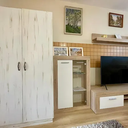 Julia Apartmanhaz *