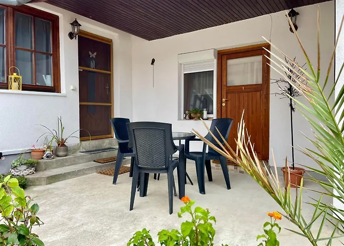Lejlighed Julia Apartmanhaz
