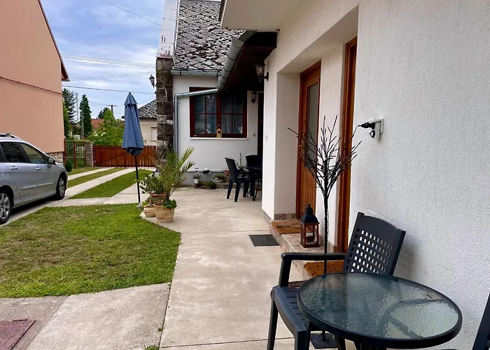 דירה Julia Apartmanhaz *