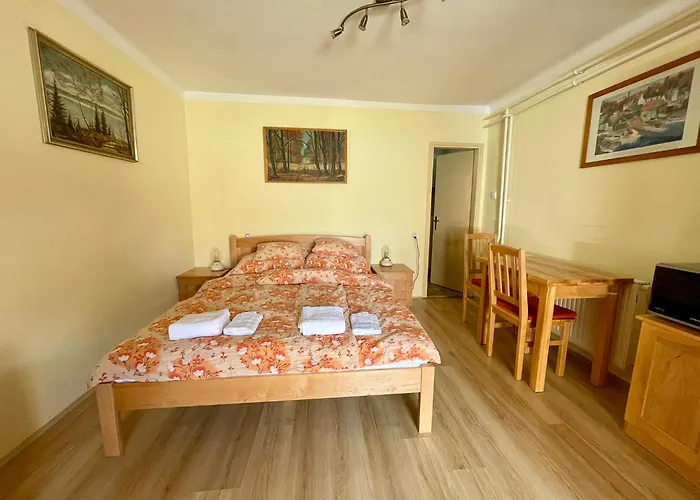 Julia Apartmanhaz דירה Harkány